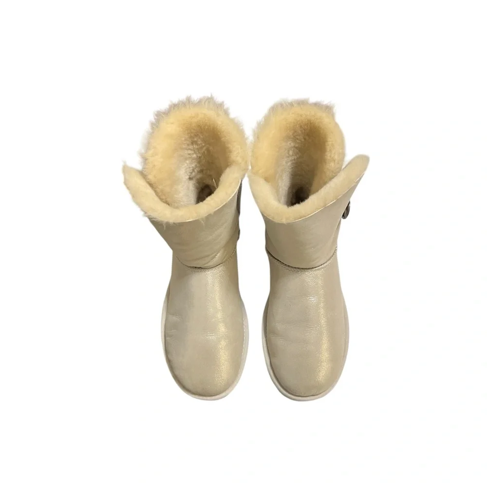 UGG Bailey Button Bling Boots Size 8